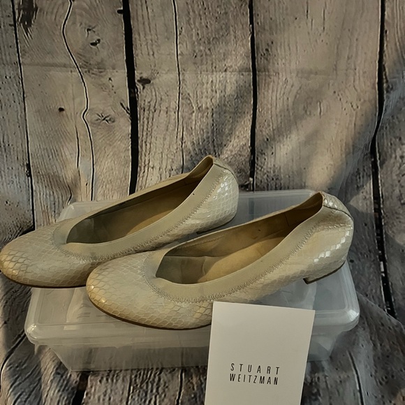 Stuart Weitzman flat - Picture 3 of 7